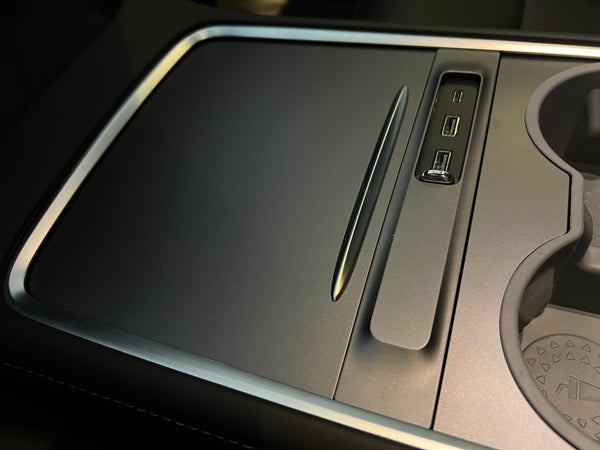 Tesla Model 3 / Y - USB-Hub Docking Station mit Licht