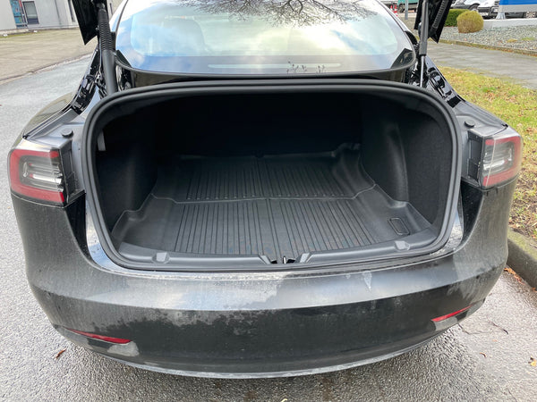 Tesla Model 3 trunk all-weather protective mat - striped design (M3 2021-2023)