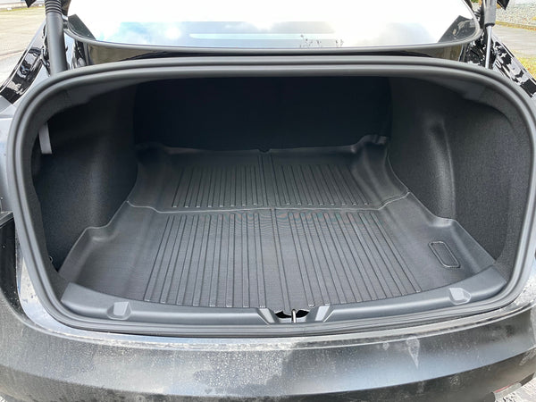 Tesla Model 3 trunk all-weather protective mat - striped design (M3 2021-2023)