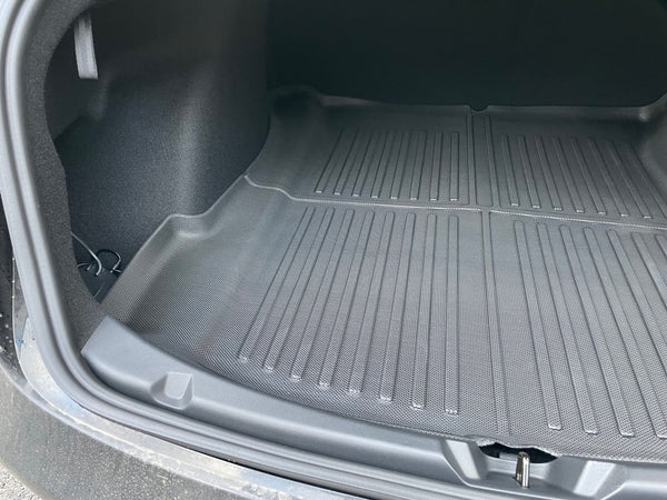 Tesla Model 3 trunk all-weather protective mat - striped design (M3 2021-2023)